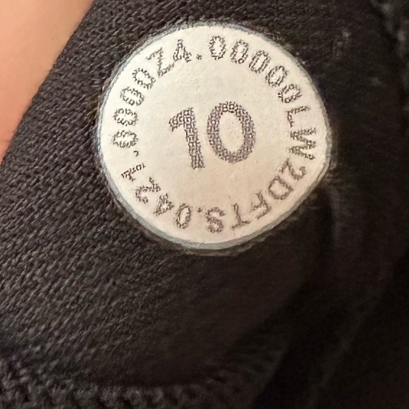 Lululemon Wunder Train Bra Foil Black Sports Bra 10 gym activewear athletic - Picture 7 of 7